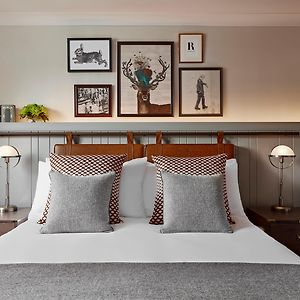 Queen Room Accessible